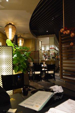 Fukujima Japanese Restaurant At Baolilai International Hotel